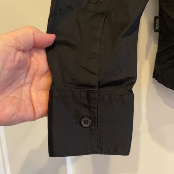 Hugo BOSS black button down SHIRT. Size M. - Picture 6 of 7